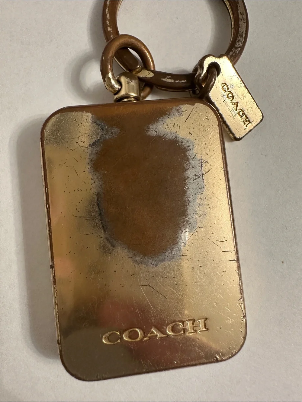Coach Horse & Carriage Cream Enamel Gold Tone Heavy Metal Bag Charm Keychain